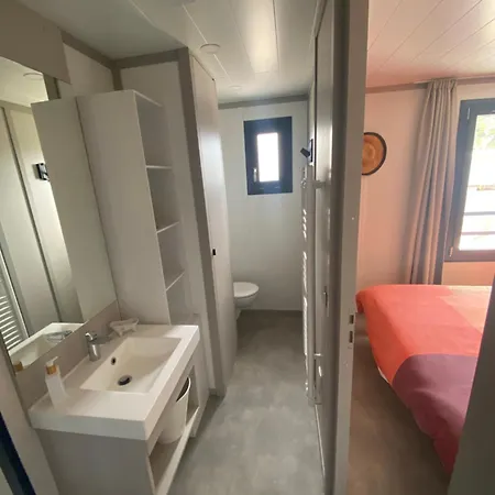 A L'edune 6 Ou 12pers Avec Mon2eme Beau Standing Piscine Couverte Chauffee A 150m De La Wifi Inclus База отдыха Жуллувиль-ле-Пен