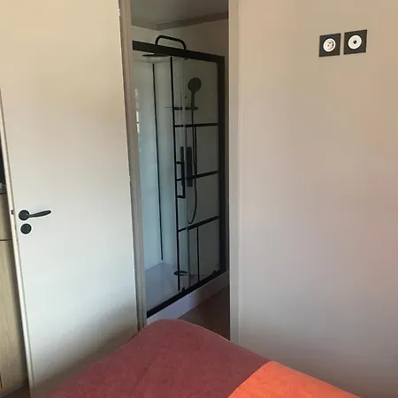 Chalet-cottage L'edune,residence 6 Personnes Piscine Chauffee Couverte A 150m De La Wifi Inclus *