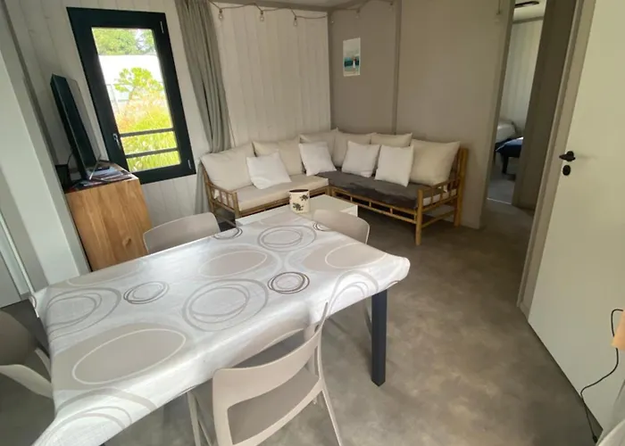 A L'edune 6 Ou 12pers Avec Mon2eme Beau Standing Piscine Couverte Chauffee A 150m De La Wifi Inclus Kompleks wypoczynkowy *