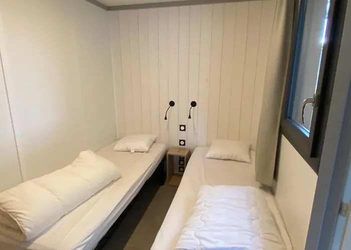 Kompleks wypoczynkowy A L'edune 6 Ou 12pers Avec Mon2eme Beau Standing Piscine Couverte Chauffee A 150m De La Wifi Inclus Jullouville-les-Pins